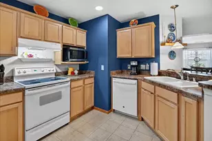 3025 Stratton Way, Madison, WI 53719 - Photo 18
