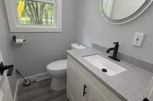 101 Sunset Dr, Clintonville, WI 54929 - Photo 10