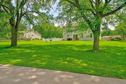 507 S Dewey Avenue, Jefferson, WI 53549 - Photo 4