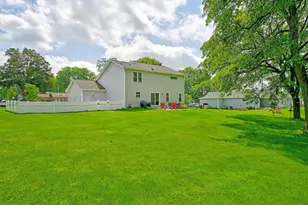 507 S Dewey Ave, Jefferson, WI 53549 - Photo 12