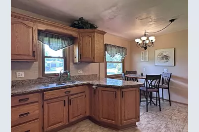1331 S Crosby Avenue, Janesville, WI 53546 - Photo 18