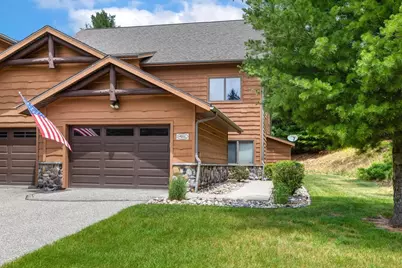 W4112 Vista Drive #8, Mauston, WI 53948 - Photo 2