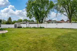 1913 Black Bridge Rd, Janesville, WI 53545 - Photo 44