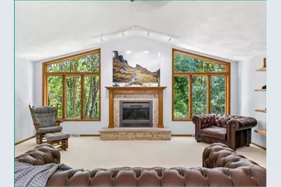 546 Echo Valley Road, Brooklyn, WI 53521 - Photo 2