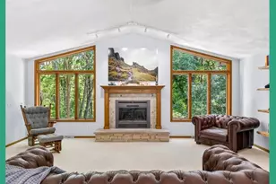 546 Echo Valley Rd, Brooklyn, WI 53521 - Photo 2