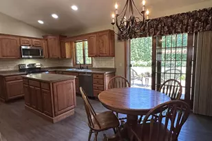 3503 Candlewood Dr, Janesville, WI 53546 - Photo 12