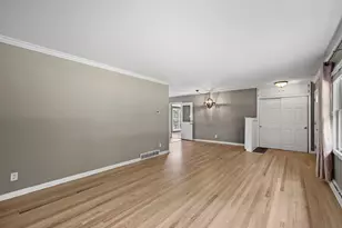 1418 Arrowood Dr, Madison, WI 53704 - Photo 8