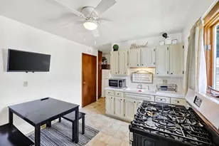 174 Farrell St, Madison, WI 53714 - Photo 8