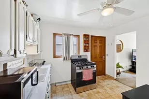 174 Farrell St, Madison, WI 53714 - Photo 10
