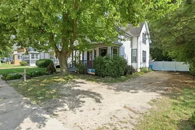 1907 E Washington Avenue, Madison, WI 53704 - Photo 2