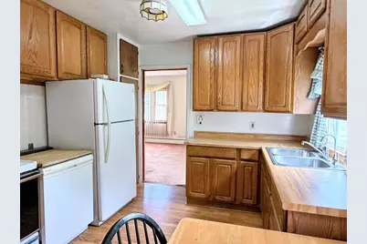 1733 S Marquette Road, Prairie Du Chien, WI 53821 - Photo 6
