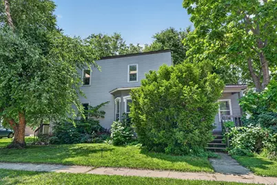 903 E 2nd Avenue, Brodhead, WI 53520 - Photo 1