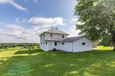 5100 Lagoon Road, Highland, WI 53543 - Photo 4
