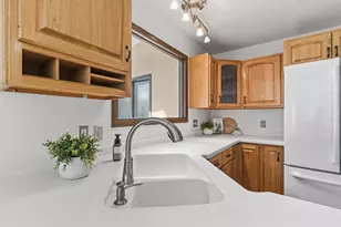 5655 Concord Dr, Fitchburg, WI 53711 - Photo 14