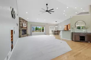 3017 Craig Ln, Sun Prairie, WI 53590 - Photo 8