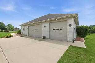 3017 Craig Ln, Sun Prairie, WI 53590 - Photo 46