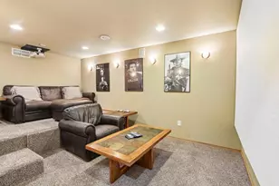 321 4th St, Brooklyn, WI 53521 - Photo 38