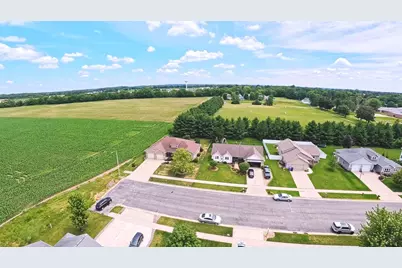 321 4th Street, Brooklyn, WI 53521 - Photo 2