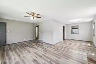 618 E Conant St, Portage, WI 53901 - Photo 8