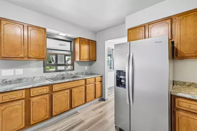 618 E Conant Street, Portage, WI 53901 - Photo 6