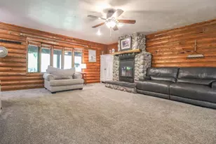 N3301 Asje Rd, Cambridge, WI 53523 - Photo 8