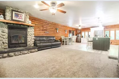 N3301 Asje Road, Cambridge, WI 53523 - Photo 4