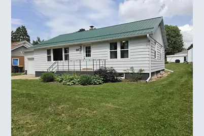 816 27th Avenue, Monroe, WI 53566 - Photo 2