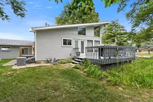W5658 Island Dr, Pardeeville, WI 53954 - Photo 30