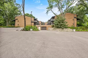 6235 Charing Cross Ln, Middleton, WI 53562 - Photo 10