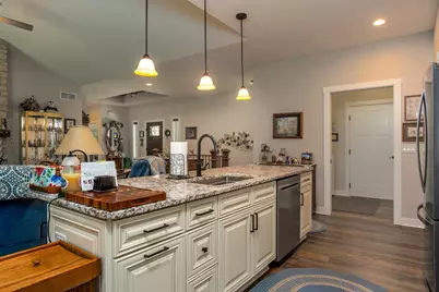 3904 Tanglewood Place, Janesville, WI 53546 - Photo 6