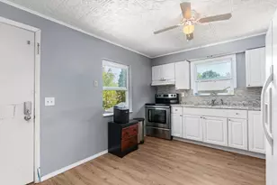 234 W Liberty St, Janesville, WI 53536 - Photo 34