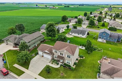 406 Chelsea Way, Dane, WI 53529 - Photo 2