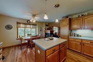 1505 Raveen St, Fort Atkinson, WI 53538 - Photo 8