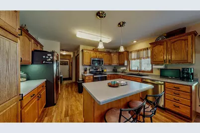 1505 Raveen Street, Fort Atkinson, WI 53538 - Photo 4