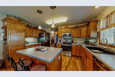 1505 Raveen Street, Fort Atkinson, WI 53538 - Photo 6