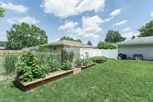 1147 Ontario Dr, Janesville, WI 53545 - Photo 34