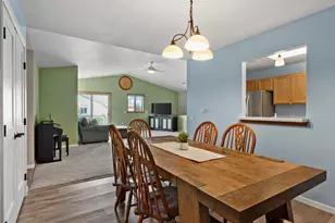 626 Military Ridge Dr, Verona, WI 53593 - Photo 12