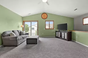 626 Military Ridge Dr, Verona, WI 53593 - Photo 6