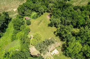 2137 W Creedy Rd, Beloit, WI 53511 - Photo 4