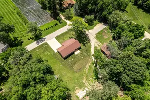 2137 W Creedy Rd, Beloit, WI 53511 - Photo 10