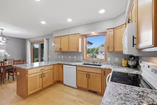 5478 Shale Rd, Fitchburg, WI 53711 - Photo 14