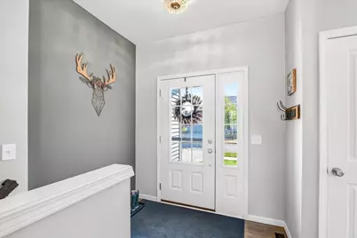 1320 Blazingstar Lane, Sun Prairie, WI 53590 - Photo 4