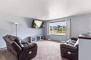 429 E Albert St, Portage, WI 53901 - Photo 6
