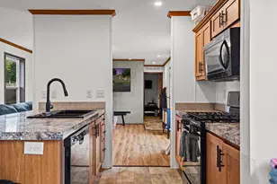1025 Oake S Ave, Onalaska, WI 54650 - Photo 6