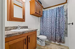 1025 Oake S Ave, Onalaska, WI 54650 - Photo 10