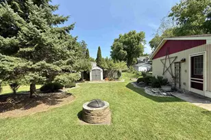 105 Grace St, Sharon, WI 53585 - Photo 36