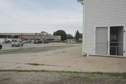 735 W Main Street, Waupun, WI 53963 - Photo 2