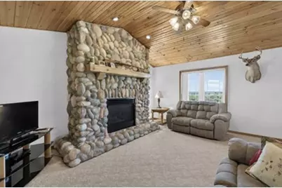 N7795 Panorama Road, Belleville, WI 53508 - Photo 8