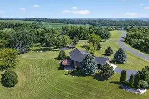 N7795 Panorama Rd, Belleville, WI 53508 - Photo 2