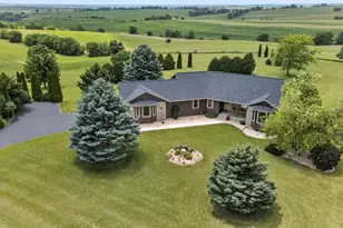 N7795 Panorama Rd, Belleville, WI 53508 - Photo 2